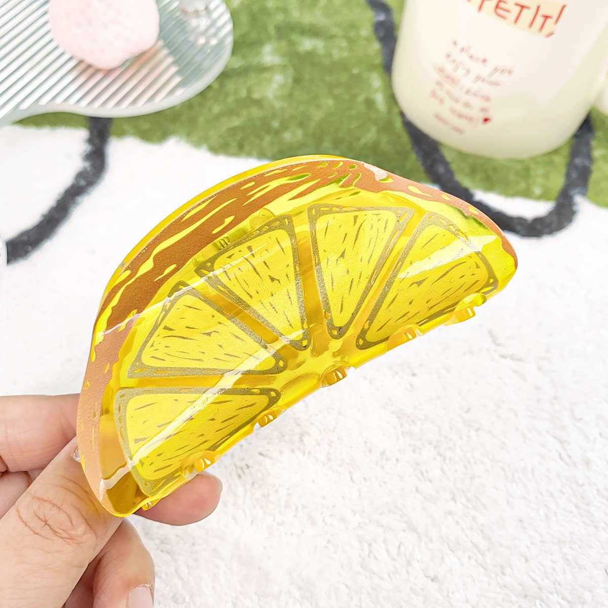 Creative fruit acrylic medium size gripper