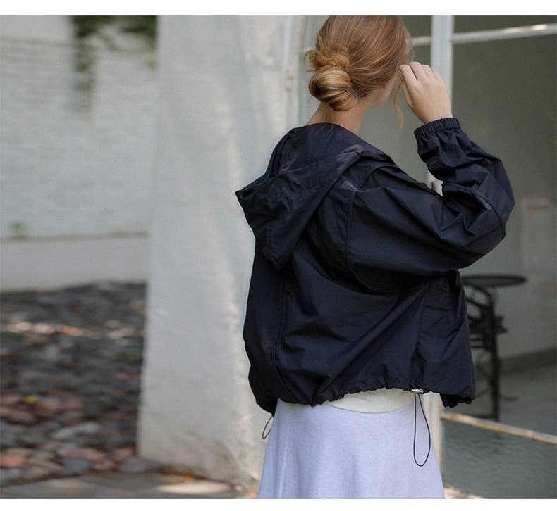 Breathable drawstring hooded sunscreen coat
