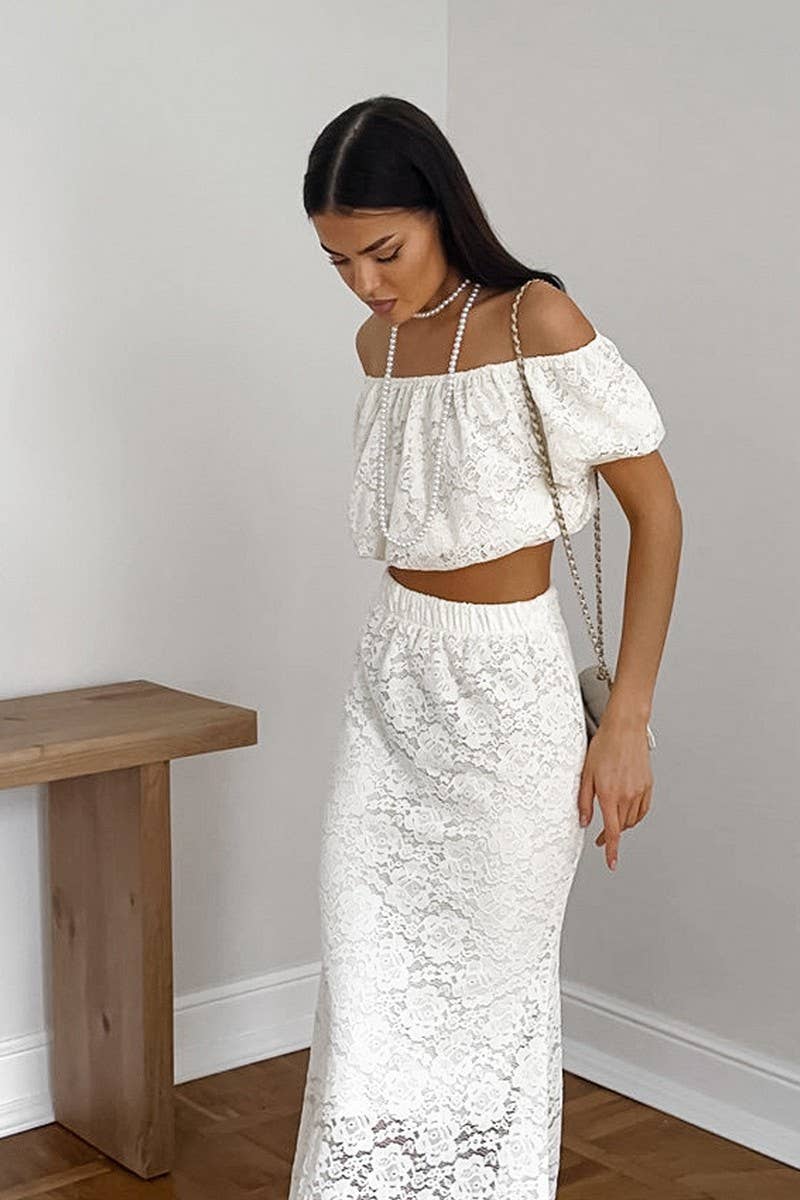 CWSTB345_OFF-THE-SHOULDER TOP AND SKIRT LACE SUIT