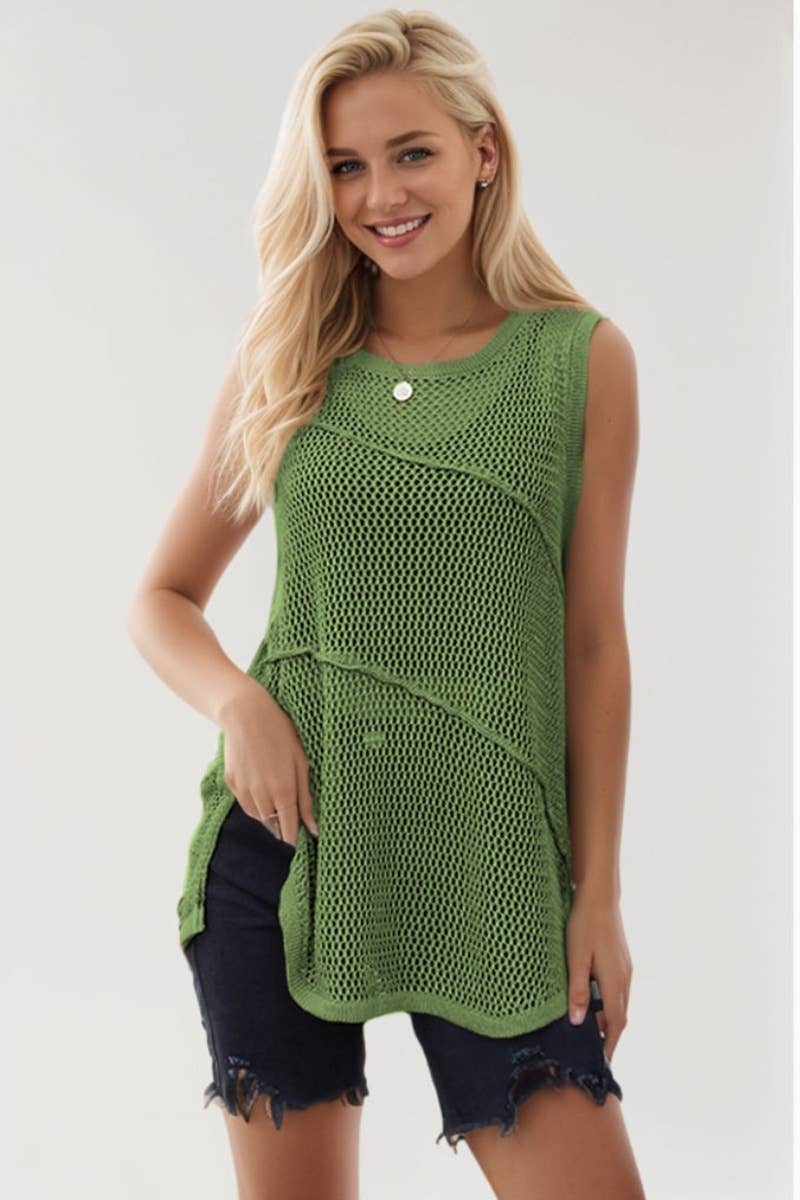 CWTBLSL0297_CUT-OUT SLEEVELESS KNIT CREW NECK TOP