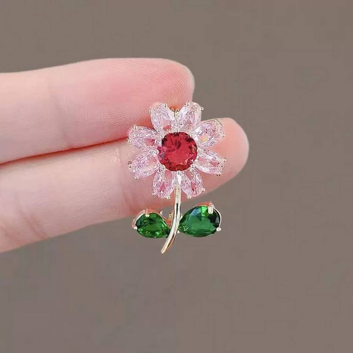 CWAJE2575_SUNFLOWER DIAMOND ANTI-EXPOSURE PIN BROOCH