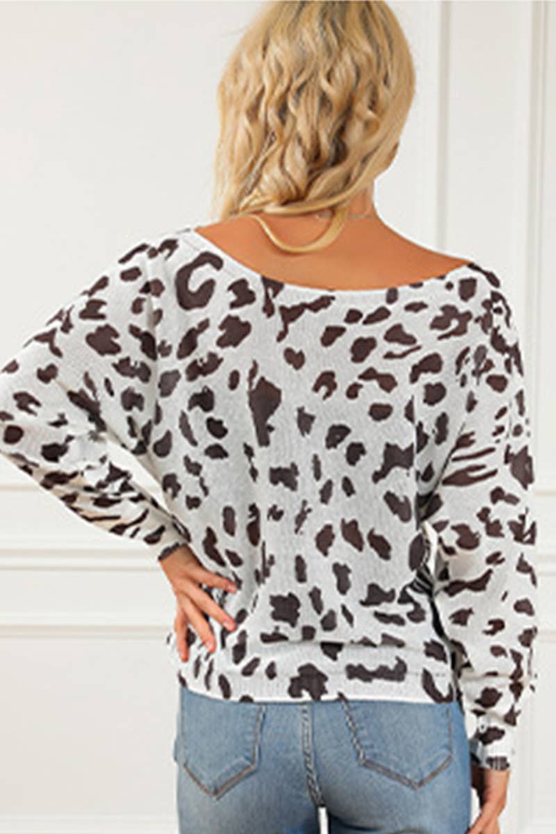 CREW NECK DROP SHOULDER LEOPARD PRINT SWEATER