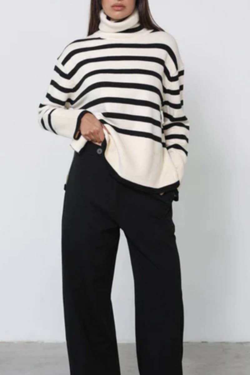 Black and white striped slit knit jumper