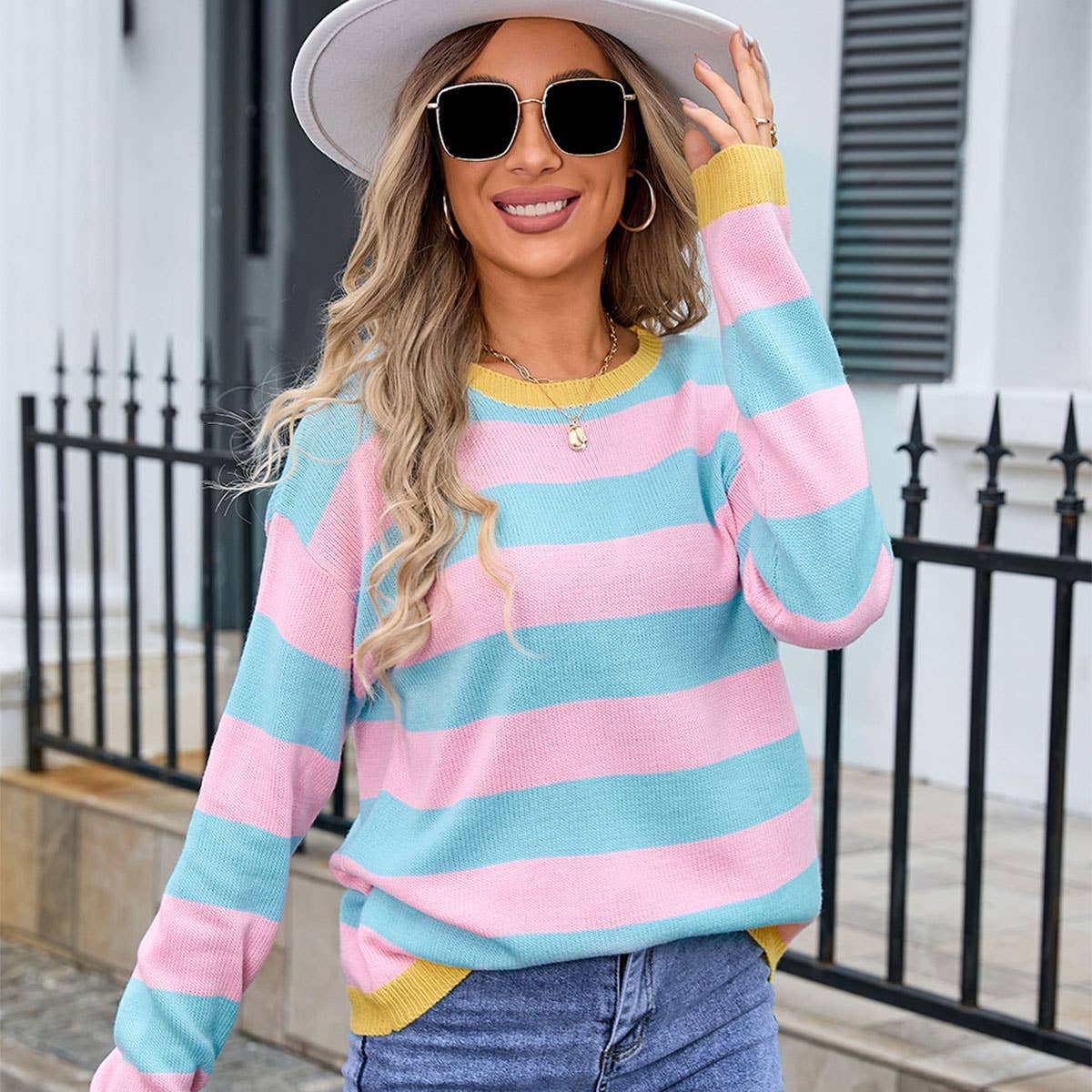 CREW-NECK STRIPED PULLOVER IN CONTRASTING COLORS