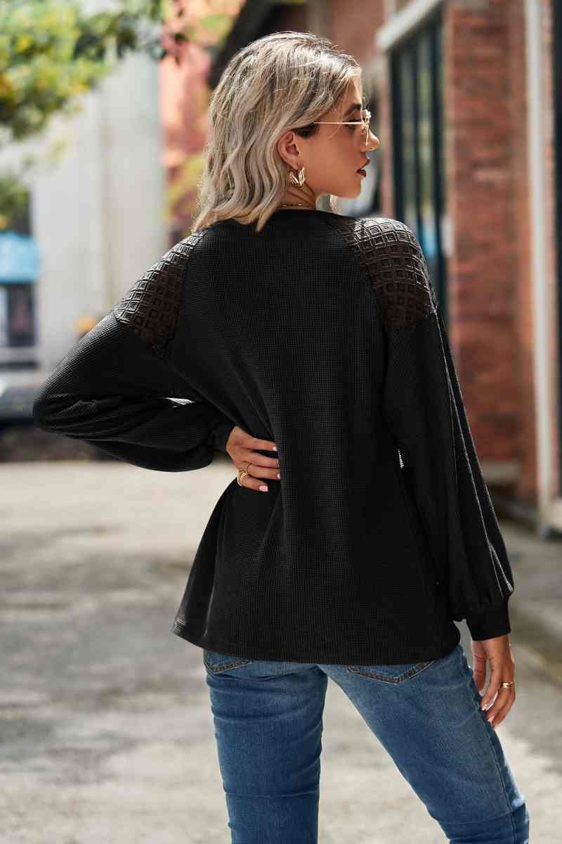 CWTBLL2845_FALL CREW-NECK LACE PATCHWORK LONG-SLEEVED TOP