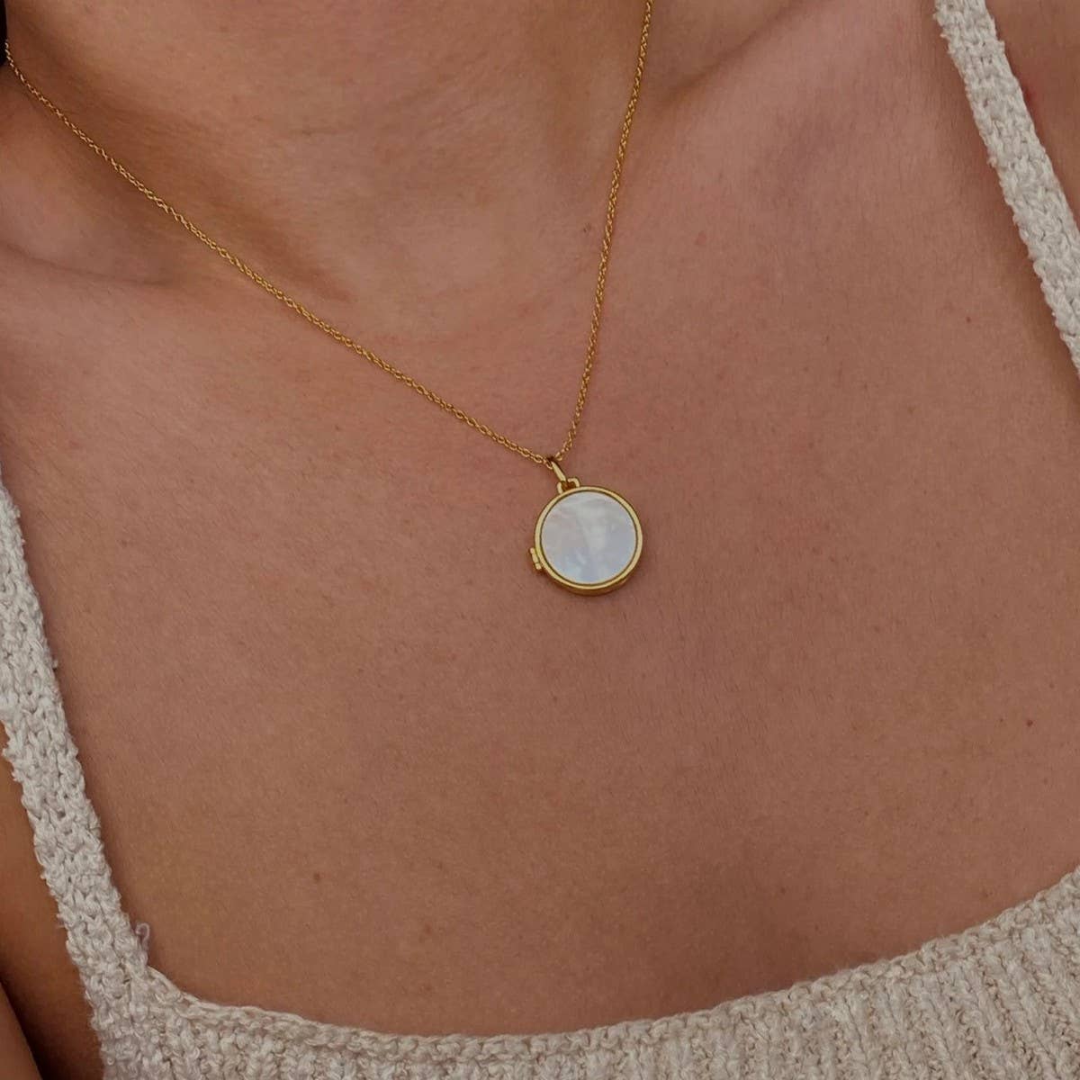 Simple Geometric Magnetic Closure Necklace_CWMM5671
