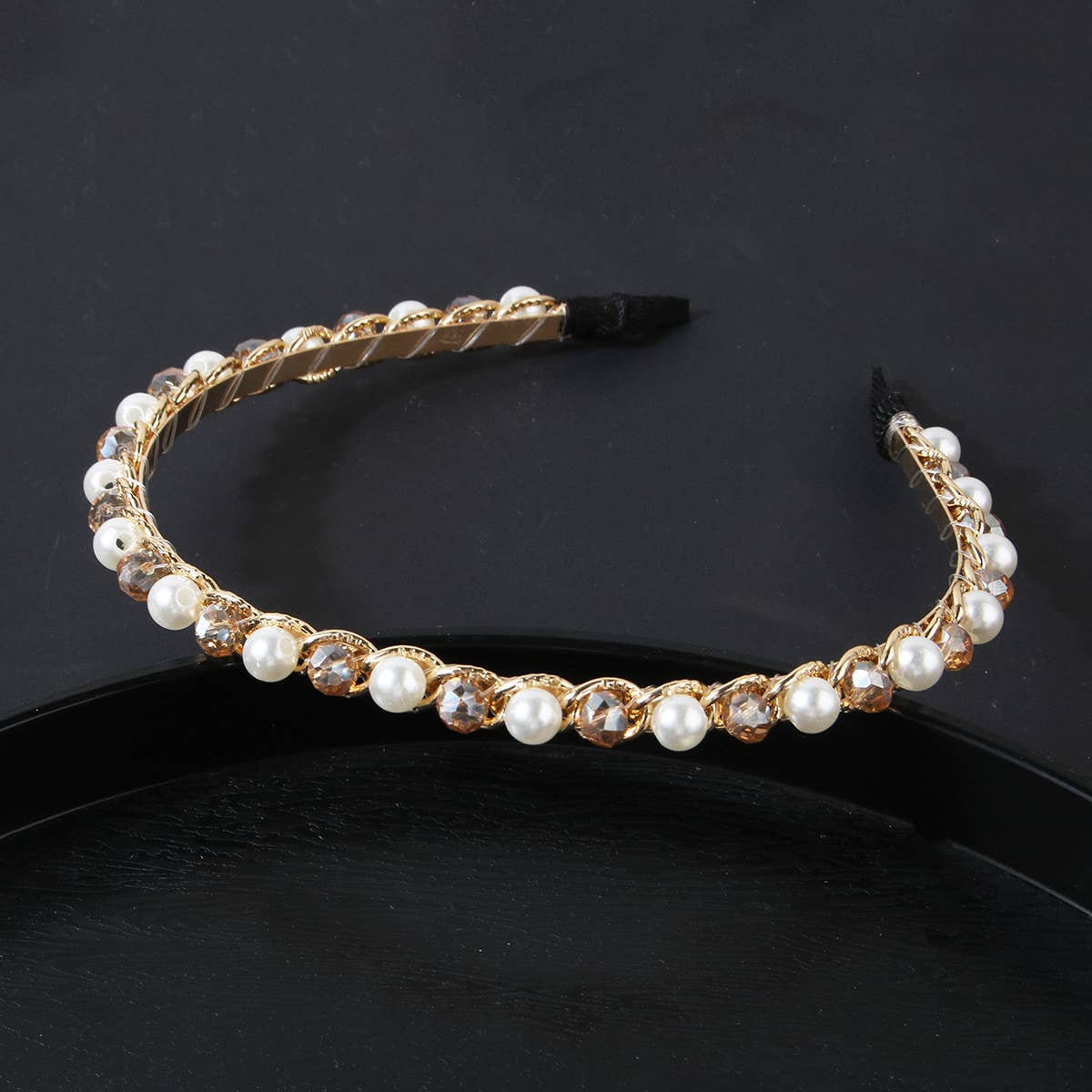 WOMEN SIMPLE CRYSTAL PEARL HAIRBAND_CWAHA0474