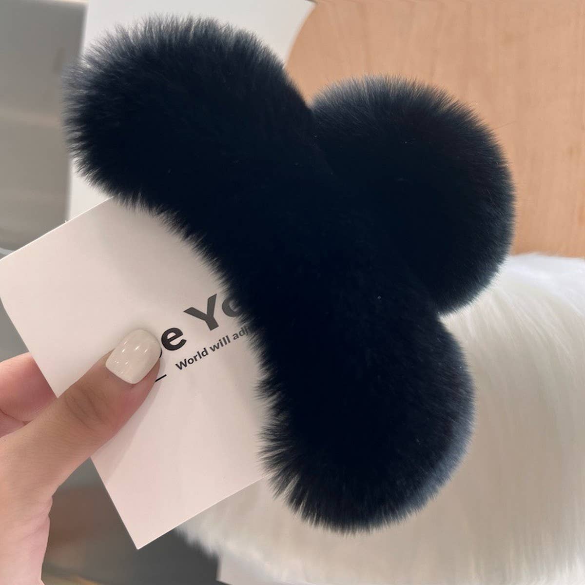 Large Real Rex Rabbit Fur Hair Claw - Cute & Cozy_CWAHA3302