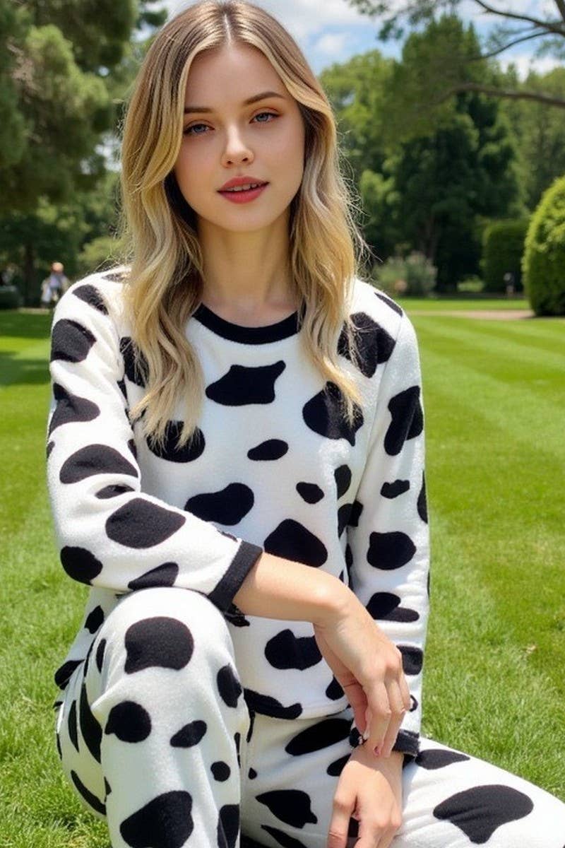 CWSPJ0418_COW PRINT FLANNEL LOUNGEWEAR PAJAMA SET