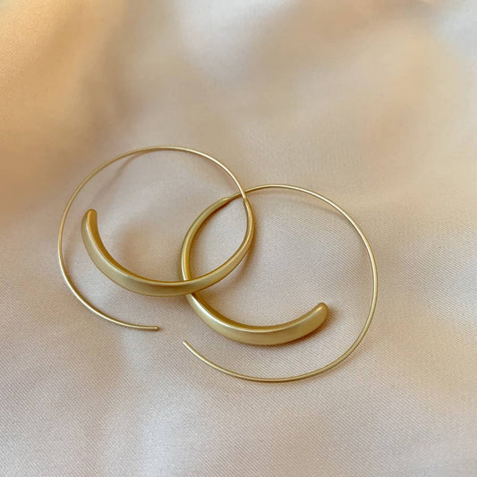 SIMPLE GEOMETRIC HOLLOW C-SHAPED EARRINGS_CWAJE05571
