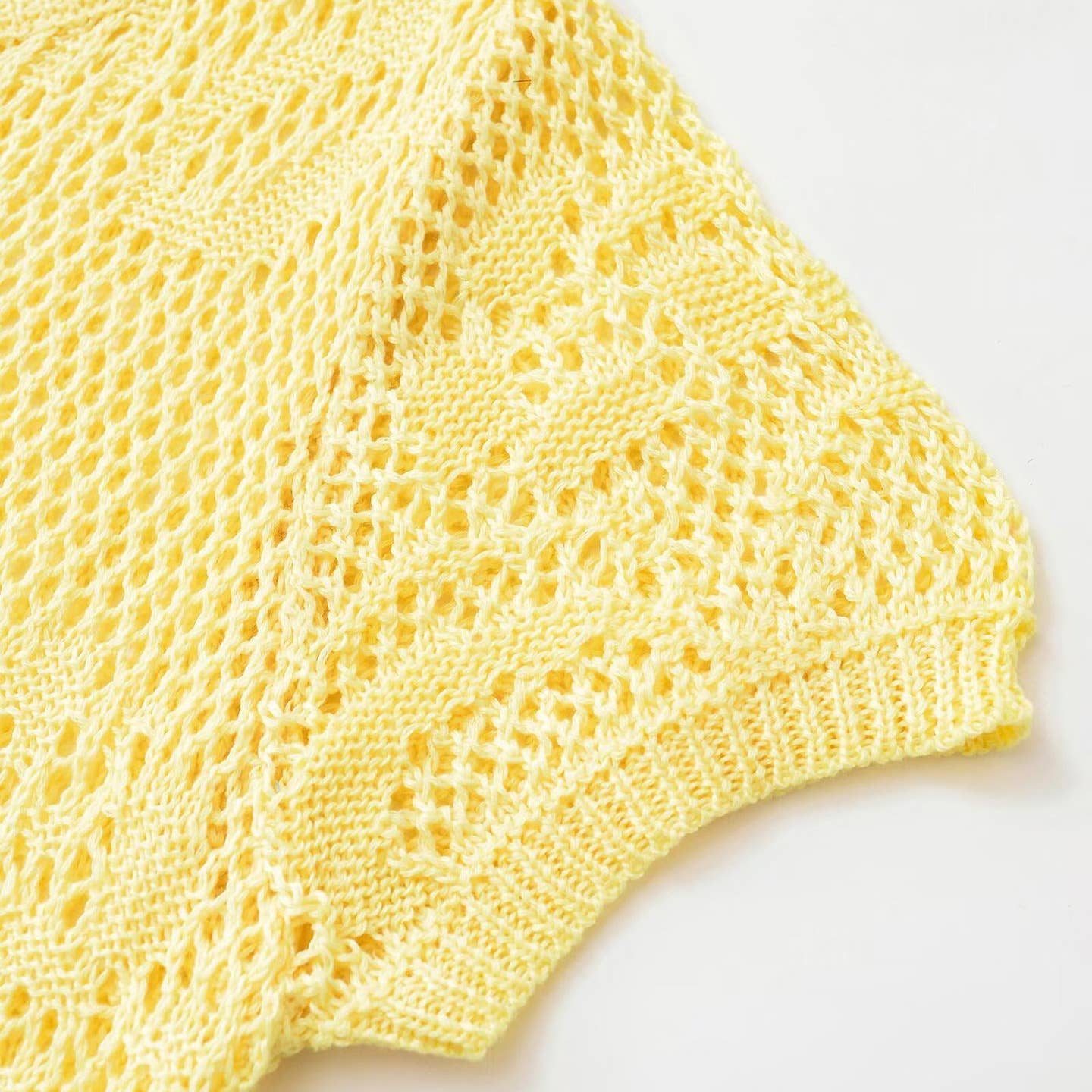 Design-sense openwork crochet knitted cardigan