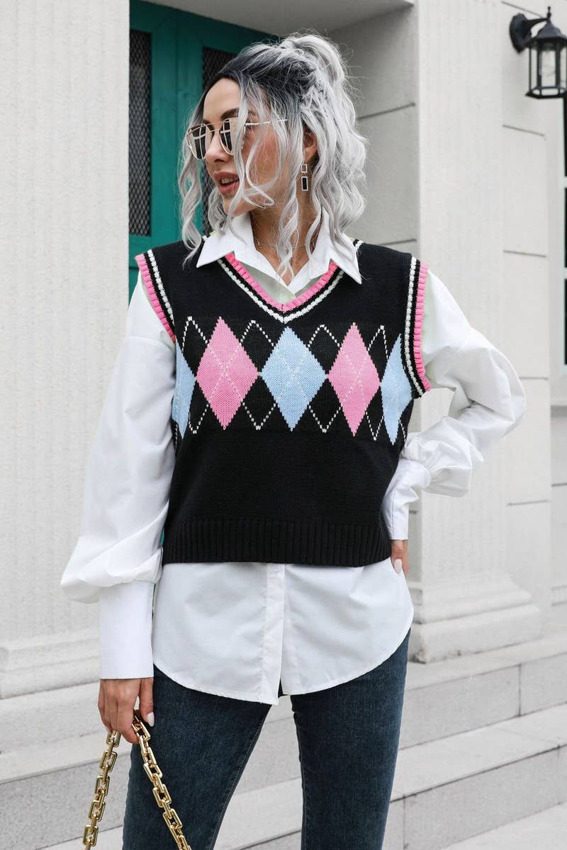 CWOV0491_V-NECK DIAMOND CHECK KNITTED SWEATER VEST