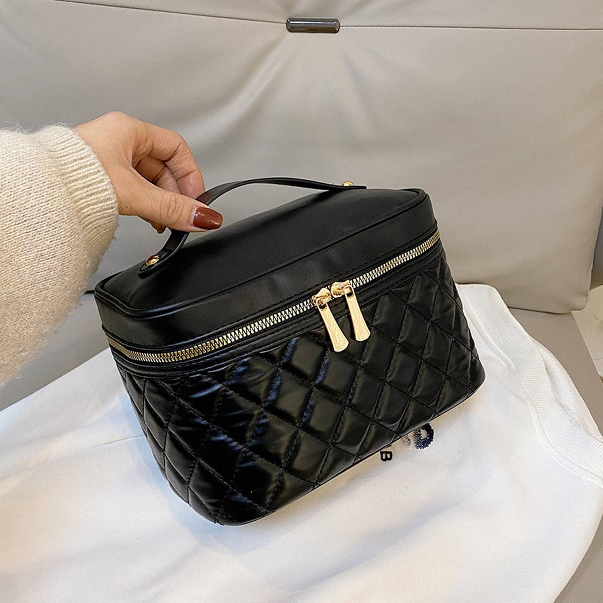 NEW DIAMOND-SHAPED LARGE-CAPACITY COSMETIC BAG_CWAB4406