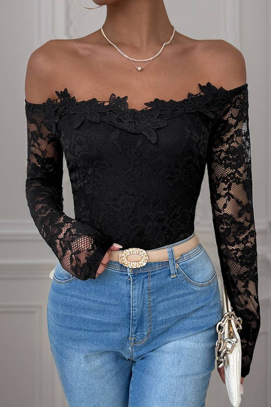CWSJS1195_OFF-THE-SHOULDER LACE TRIM LONG-SLEEVED BODYSUIT
