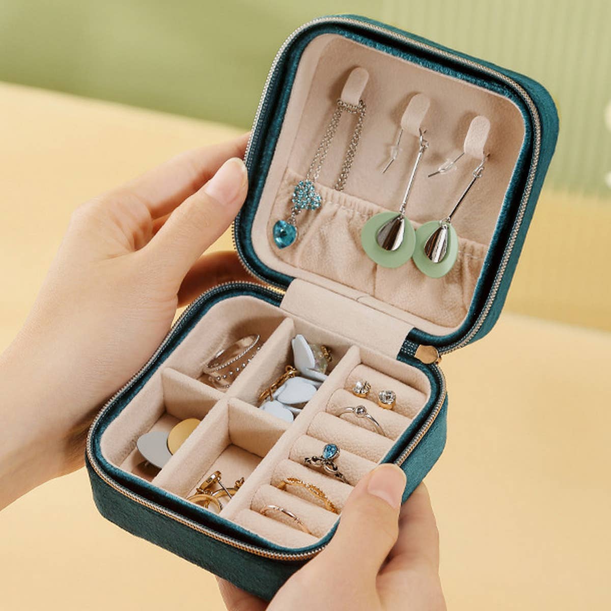 DOUBLE LAYER VELVET JEWELRY BOX STORAGE