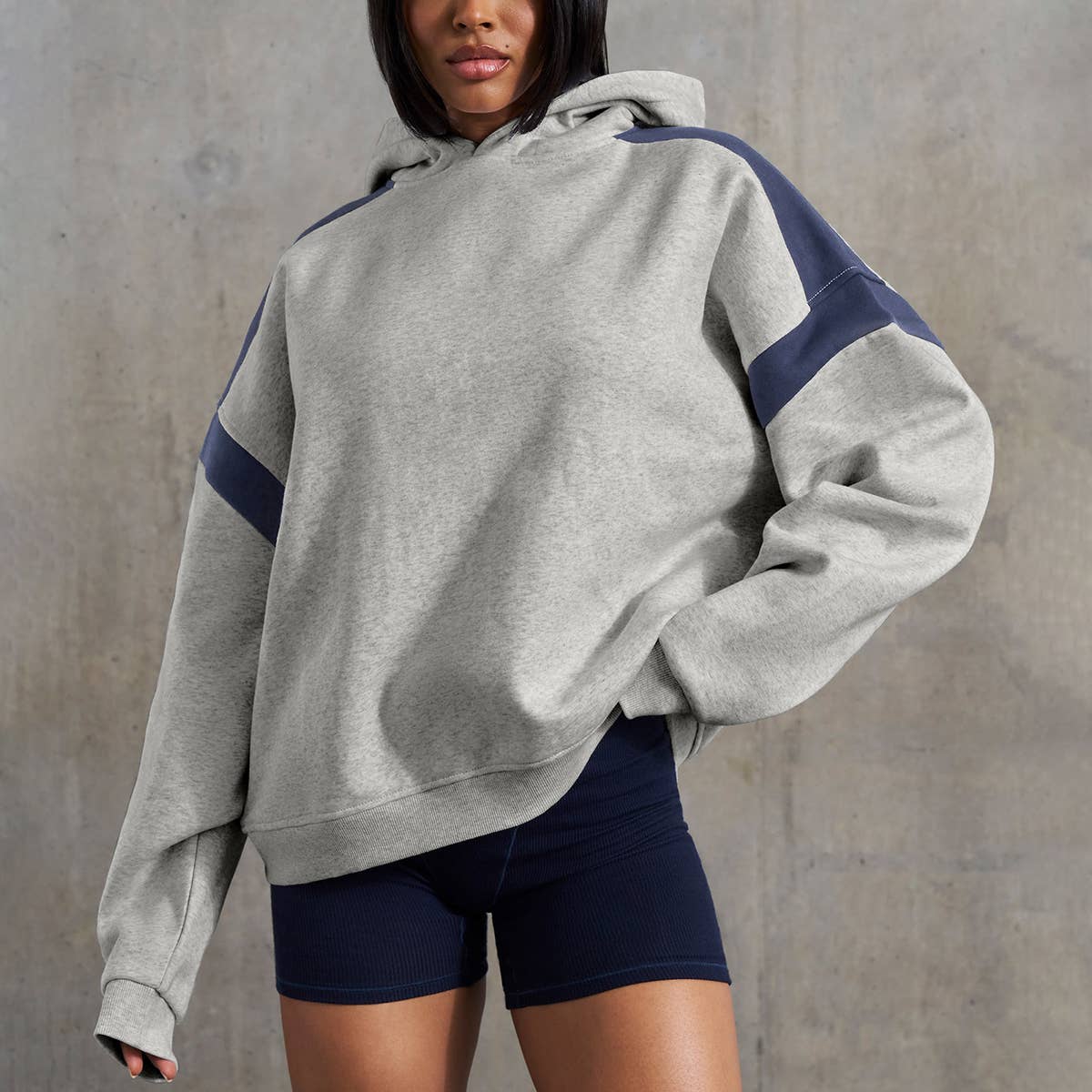 CONTRASTING OFF-SHOULDER BASEBALL HOODIE