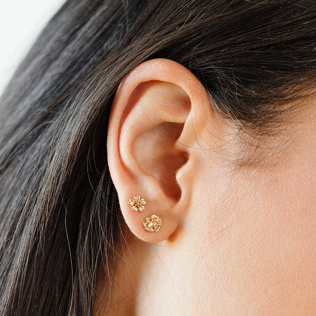 Artistic retro creative December flower earrings_CWMM5507