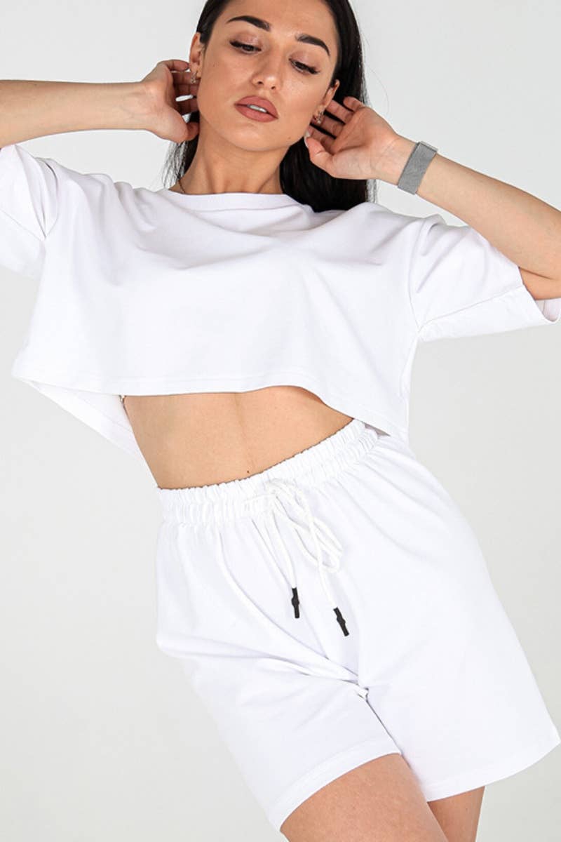 CWSS0528_CREW-NECK SHORT-SLEEVED TOP AND SHORTS SUIT