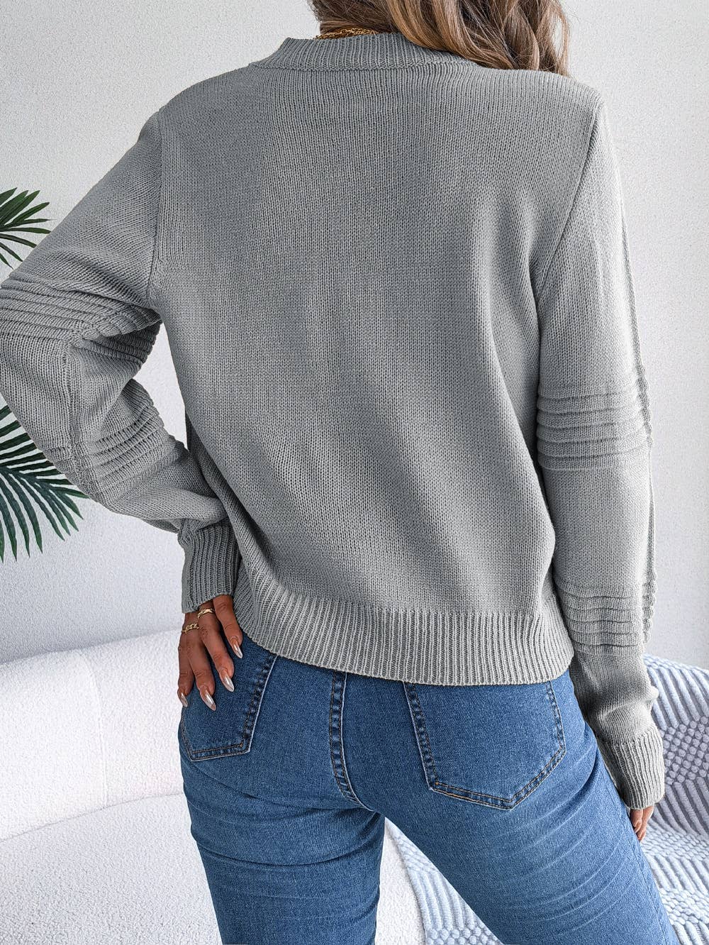 CASUAL SOLID COLOR LONG-SLEEVED KNIT SWEATER