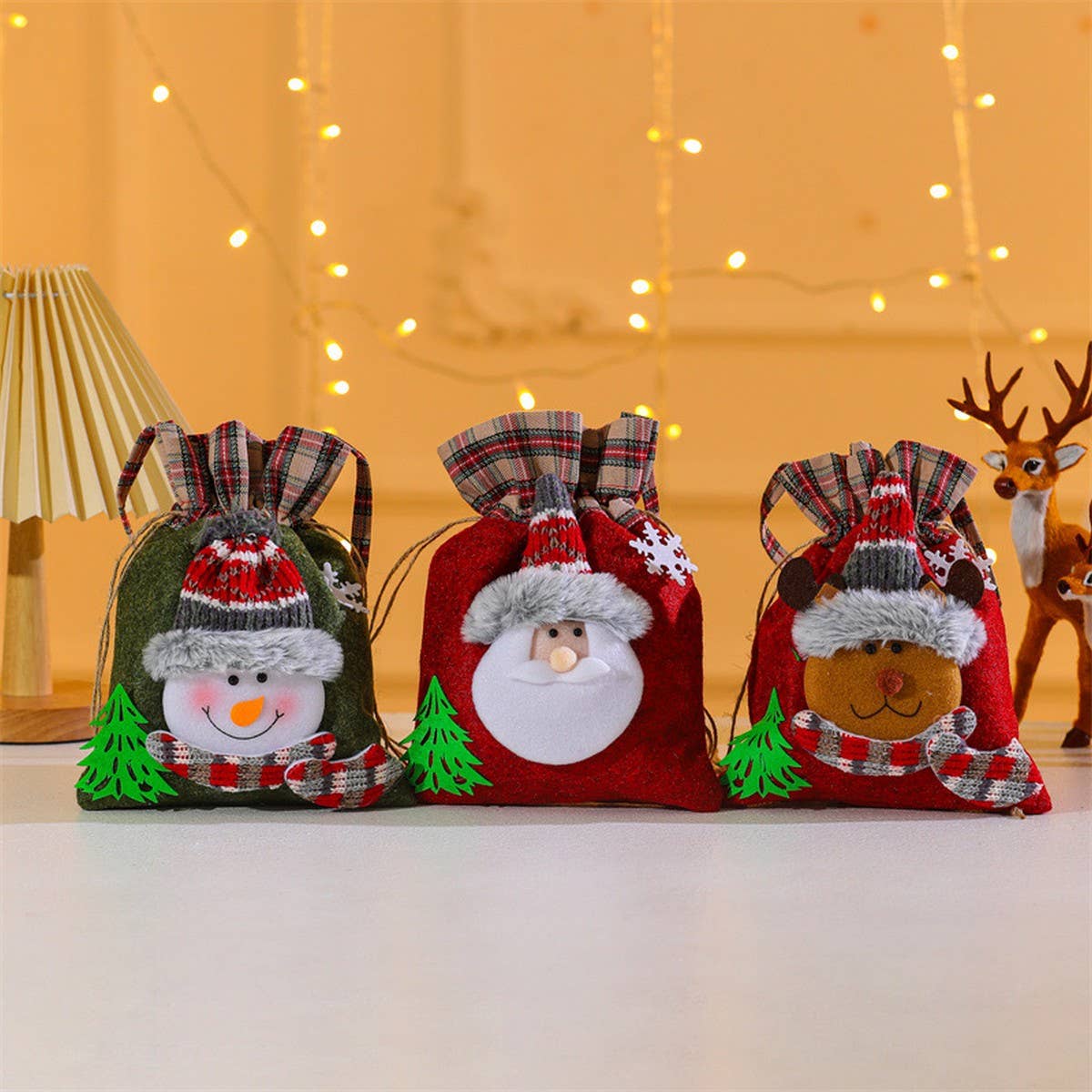 NEW PLAID CHRISTMAS CHILDREN'S GIFT BAG