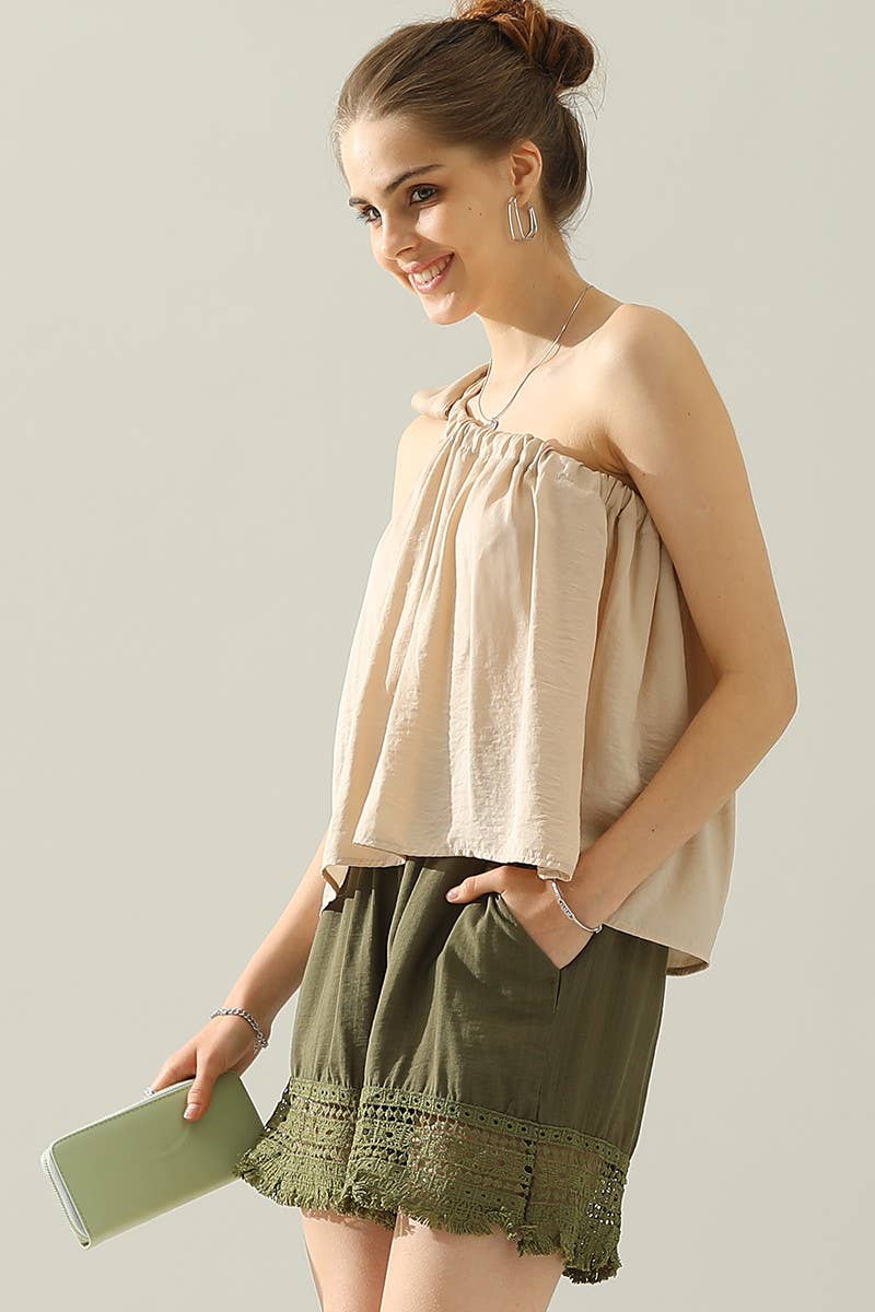 CWBSP0088-B_WIDE LACE SHORT PANTS