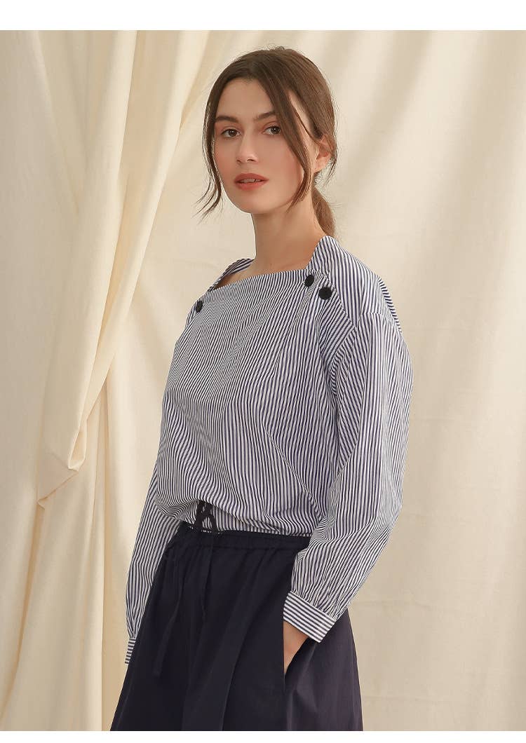 Commuter fold wear stripe long sleeve blouse