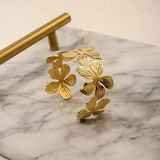 Elegant 18K Gold Floral Stainless Steel Bracelet
