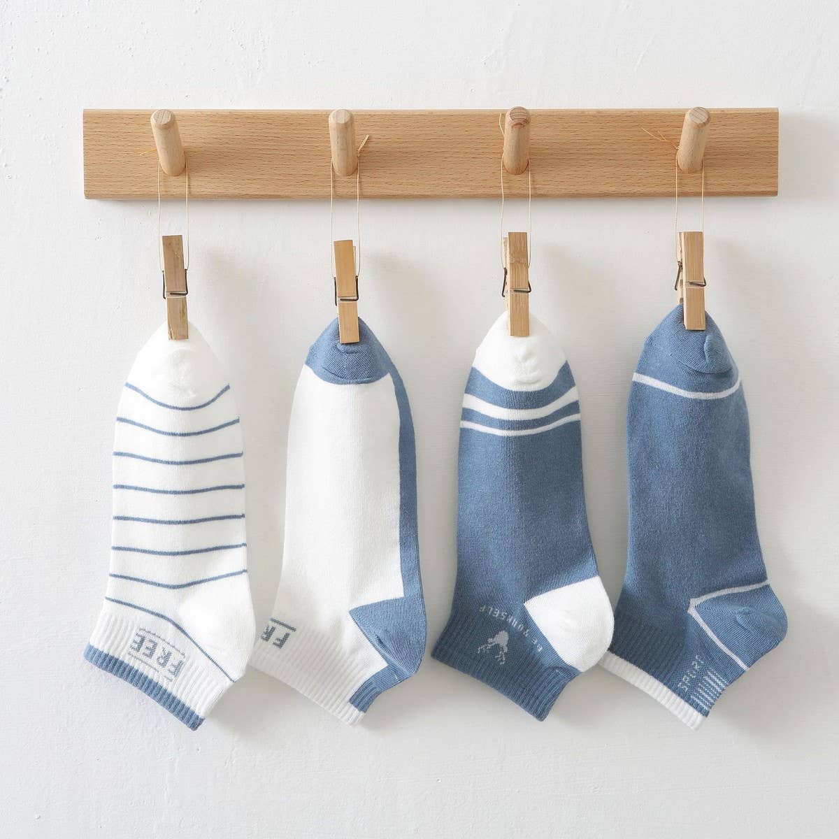 MEN'S COTTON BREATHABLE STRIPED SPORTS SOCKS