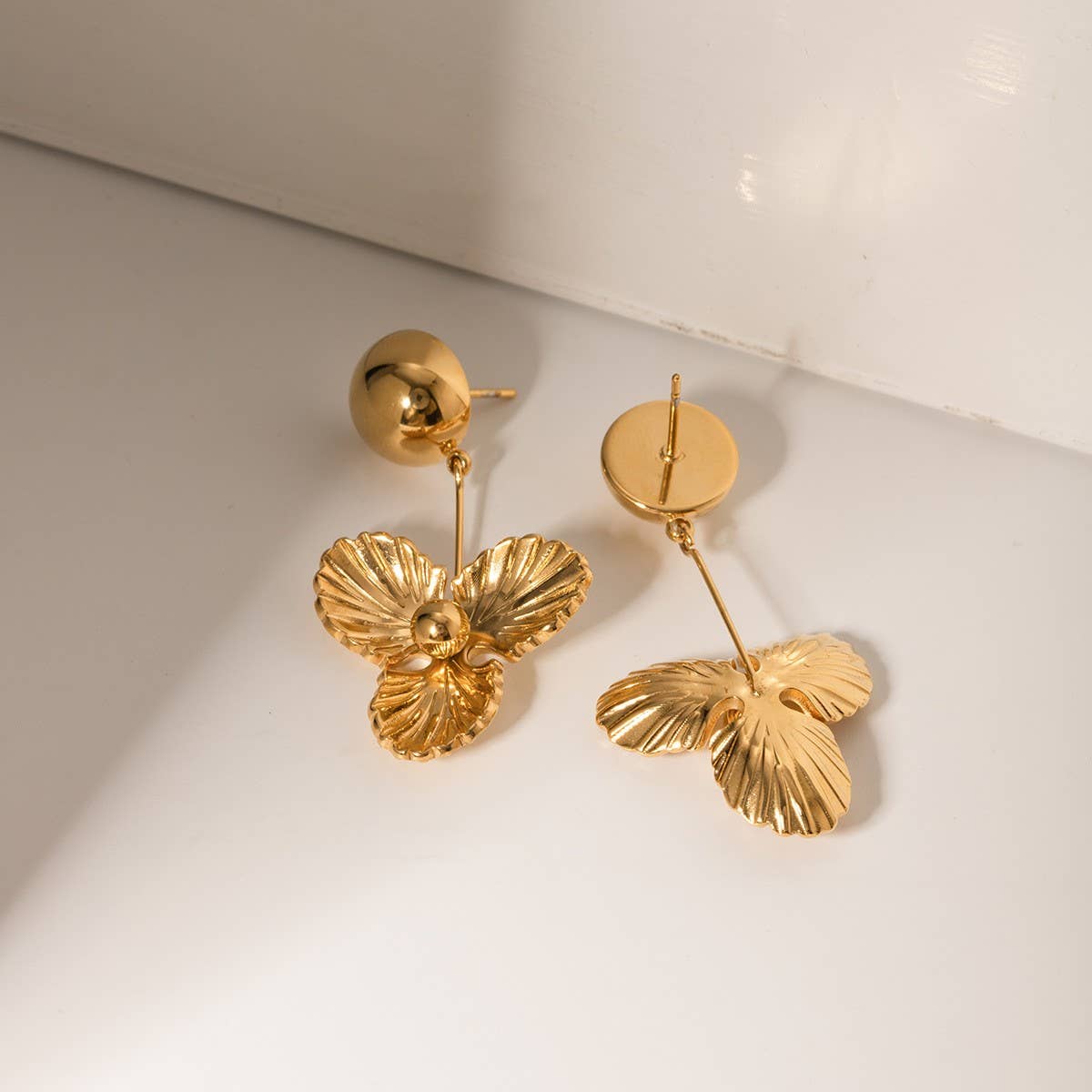 STAINLESS STEEL THREE-PETAL FLOWER EARRINGS_CWASC1680