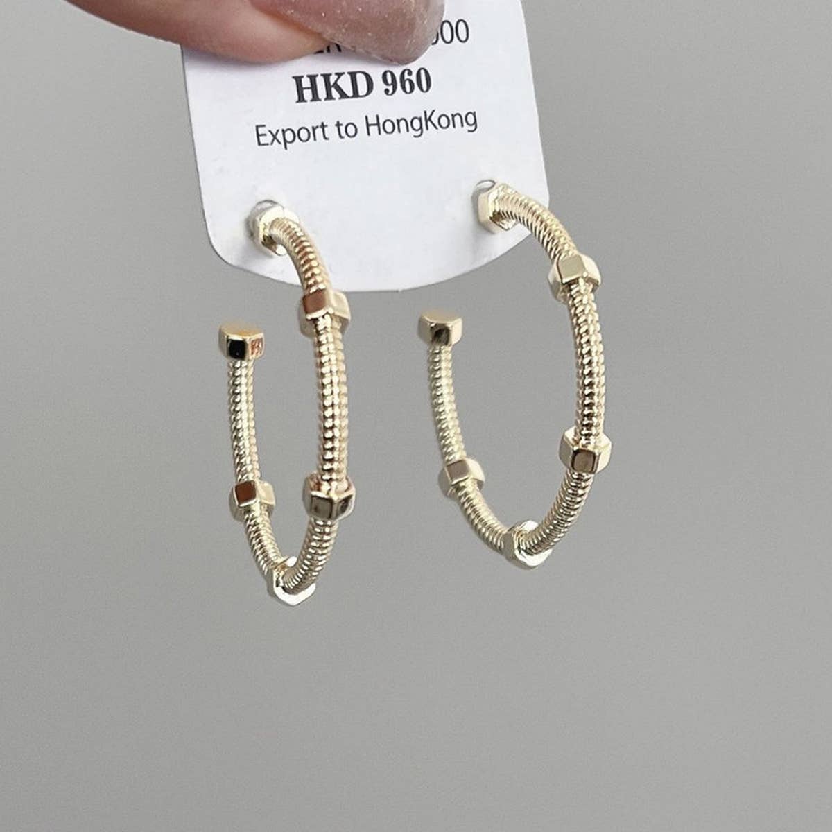 PERSONALIZED SCREW CAP, CURVED EARRINGS_CWAJE1453