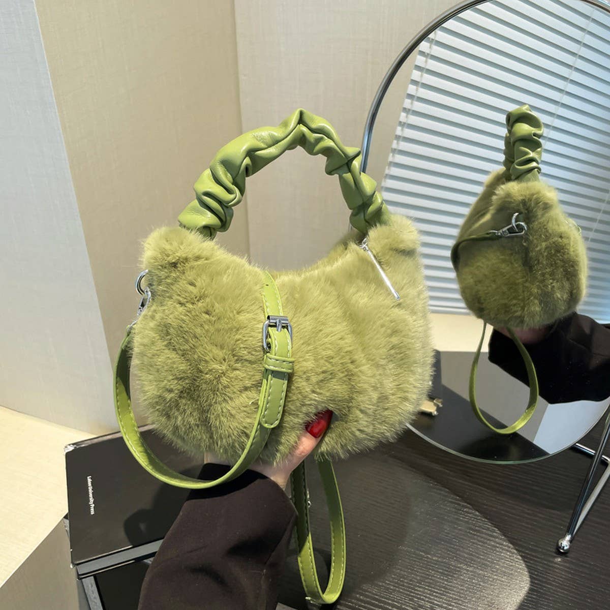 Plush Fur Shoulder Bag Women Fashion Handbag_CUAB00554