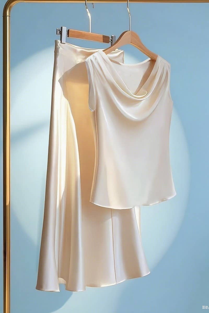 CWSTB2130_SATIN SLEEVELESS TOP & PLEATED SKIRT SET