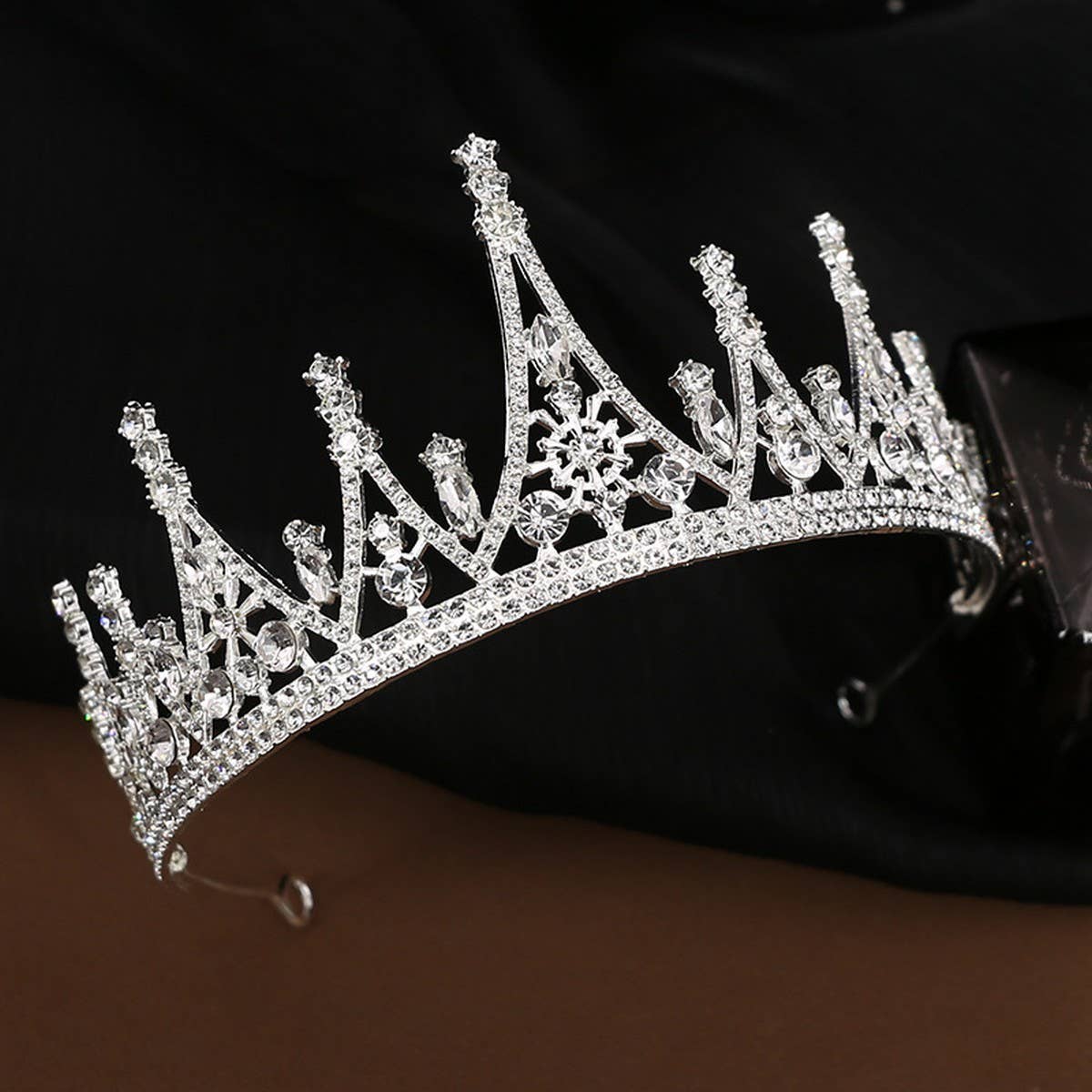 QUEEN'S HEADBAND CROWN WEDDING CRYSTAL TIARA_CWMM2024