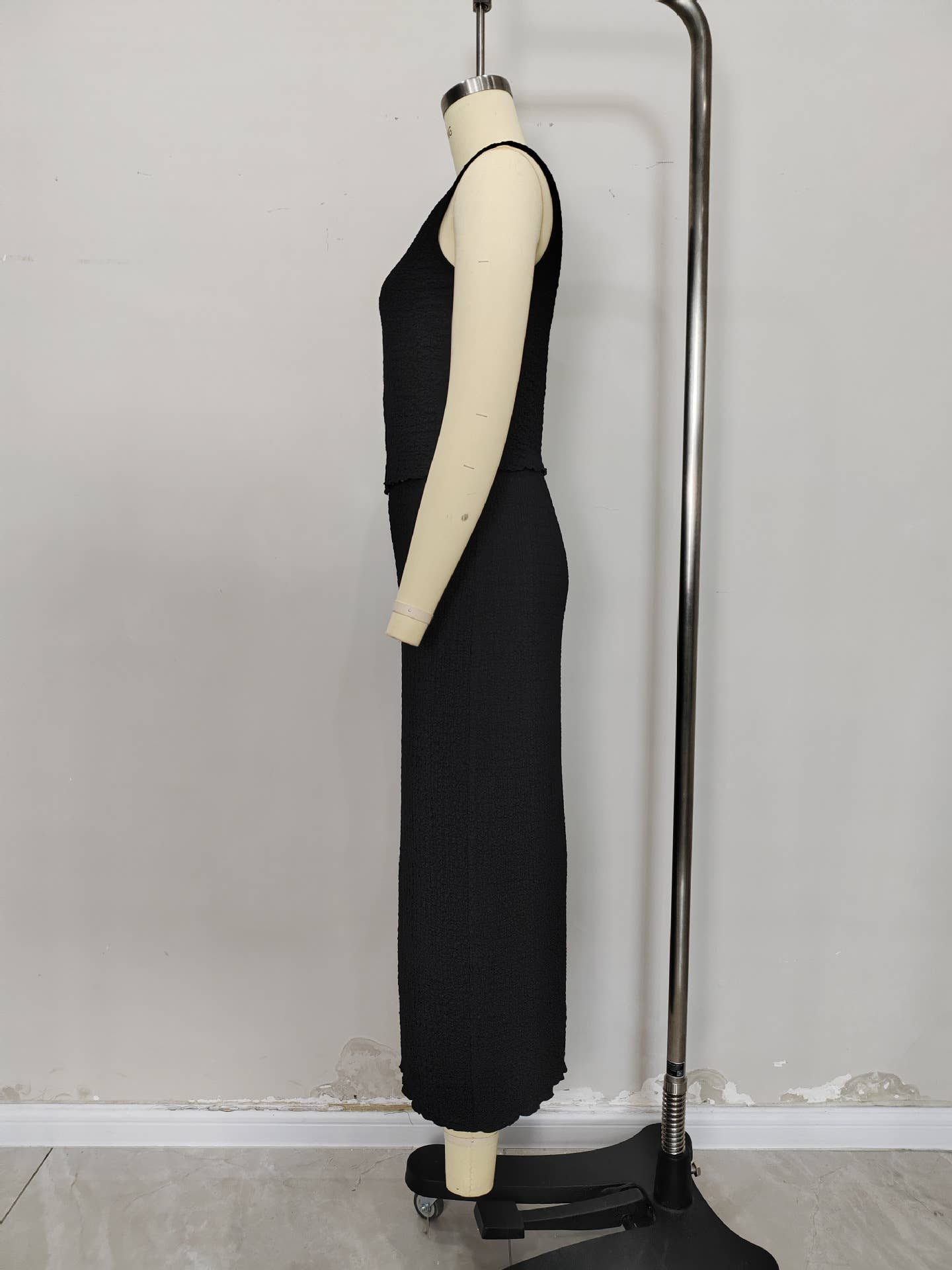 Button-down top embossed knitted long skirt set