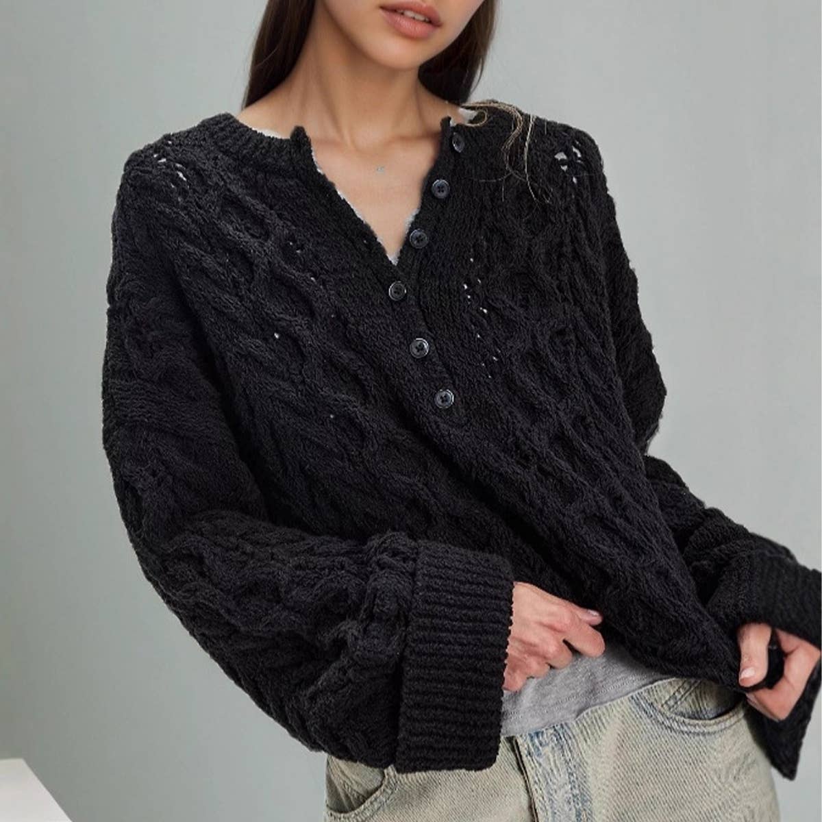 Casual knitted V-neck single-breasted cardigan