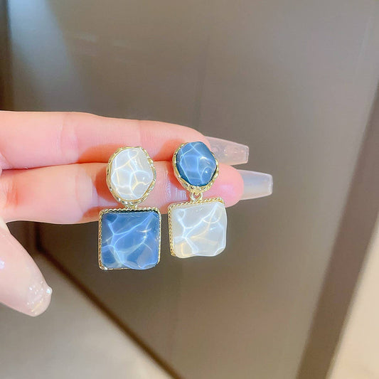 IRREGULAR SQUARE OVAL EARRINGS WITH WATER PATTERNS