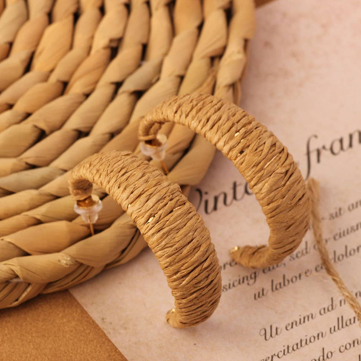 NEW VINTAGE SIMIAN GRASS VINE WOVEN EARRINGS_CWAJE4011
