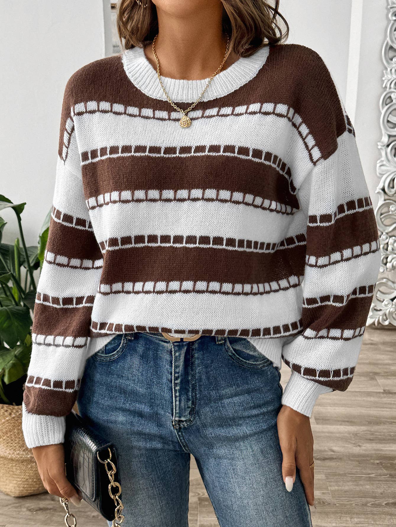 COLOR MATCHING STRIPED CASUAL PULLOVER SWEATER