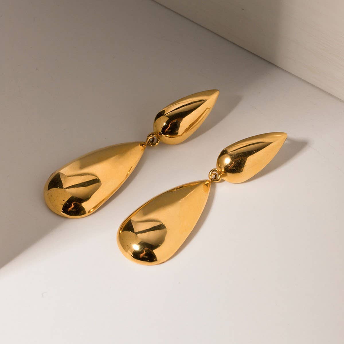 MINIMALIST NICHE WATER DROP HIGH-END EARRINGS