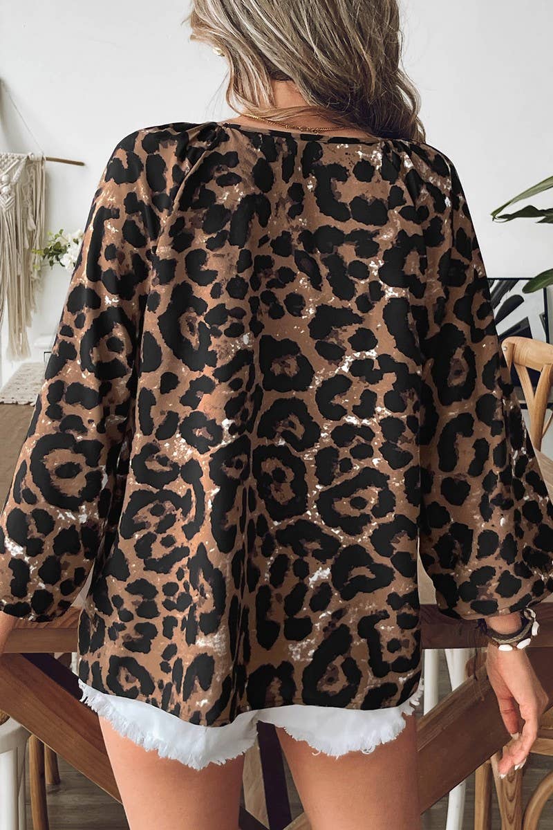 CWTBLL3840_LEOPARD V-NECK SHORT SLEEVE PULLOVER BLOUSE