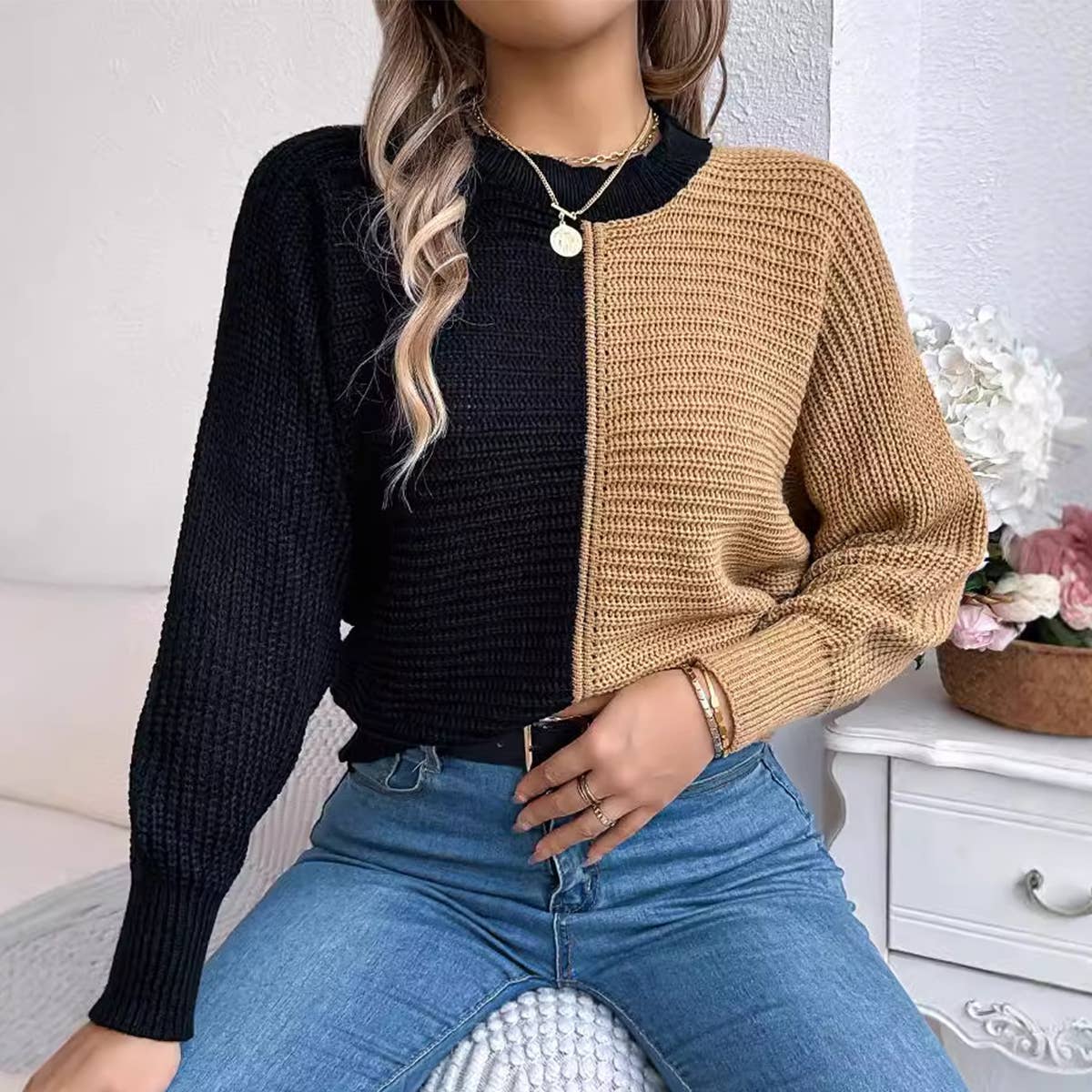 COLOR CONTRAST SHOULDER CUFF PULLOVER SWEATER