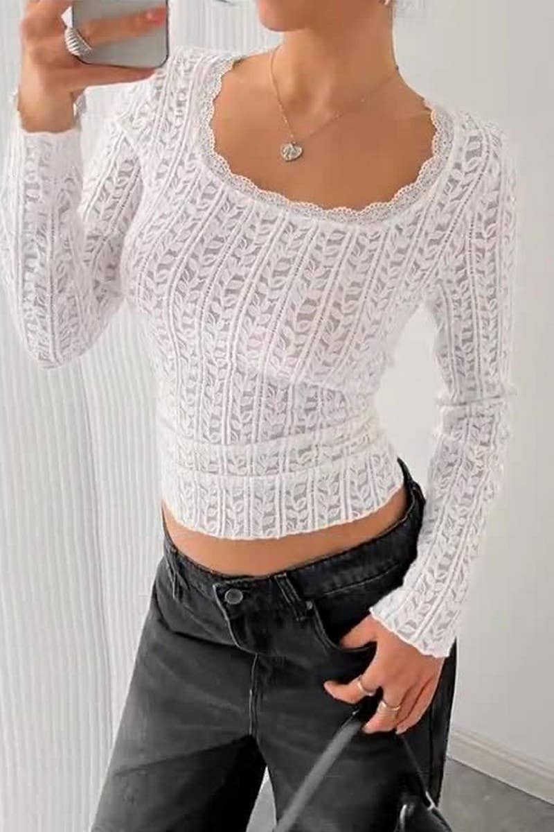 CWTBLL3931_LACE TRIM U-NECK FITTED LONG SLEEVE TOP