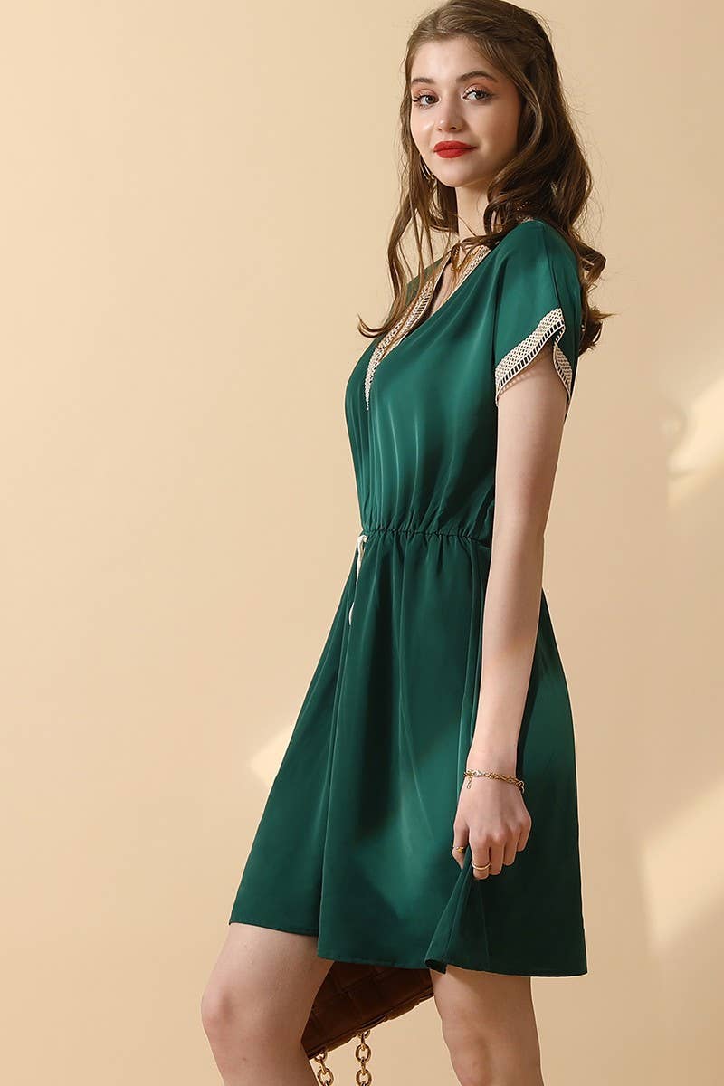 CWDSD1319-B_V NECK WAIST TASSEL Mini DRESS DETAILED