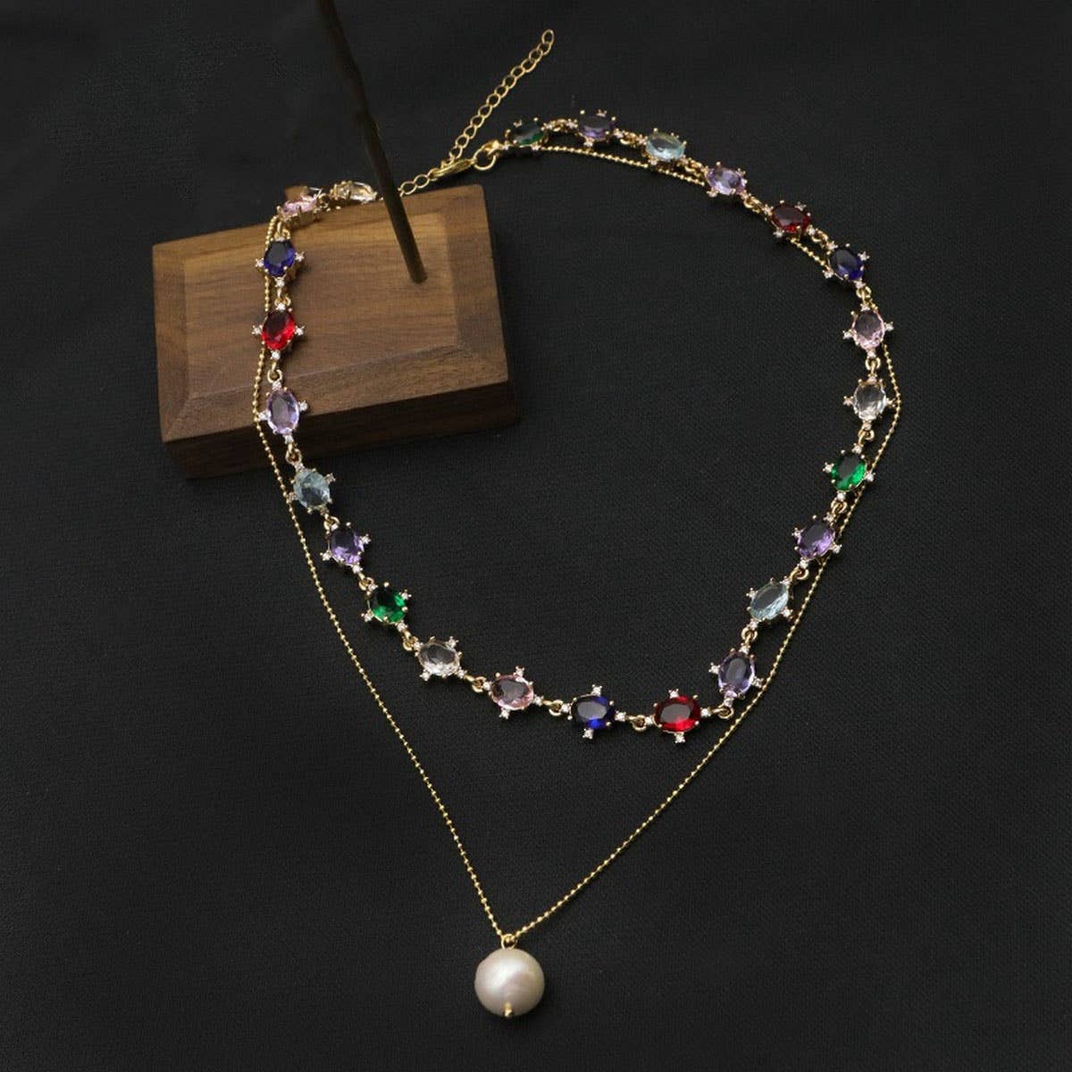 HIGH-GRADE MULTI-LAYER ZIRCON PEARL NECKLACE