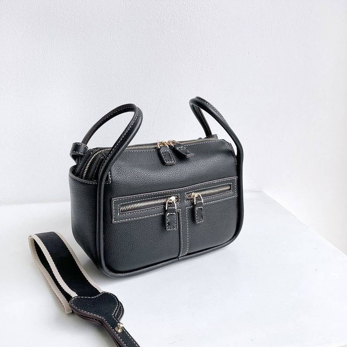 MULTI-ZIP POCKET HANDBAG_CWAB1938