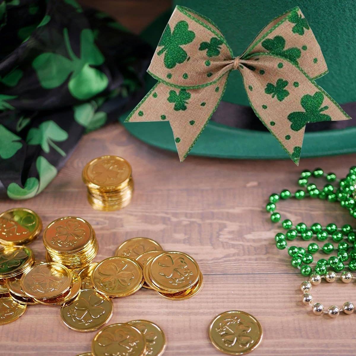 CWMM10220_PATRICK DAY SHAMROCK BOW WREATH WALL DECOR