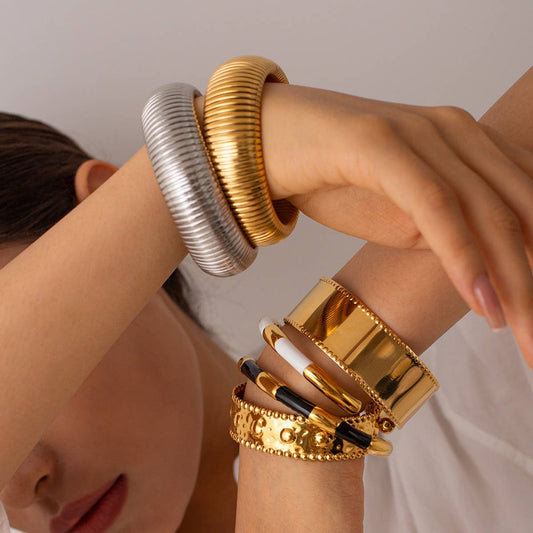 Chic Wide Snake Chain Bangle in Gold &Silver Steel