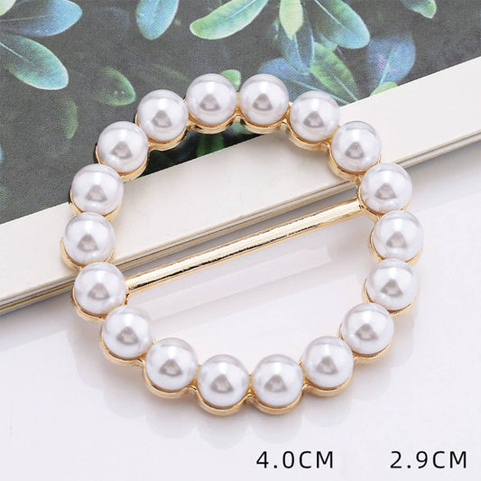 LUSTROUS SCARF RING WITH ROUND PEARL INLAY