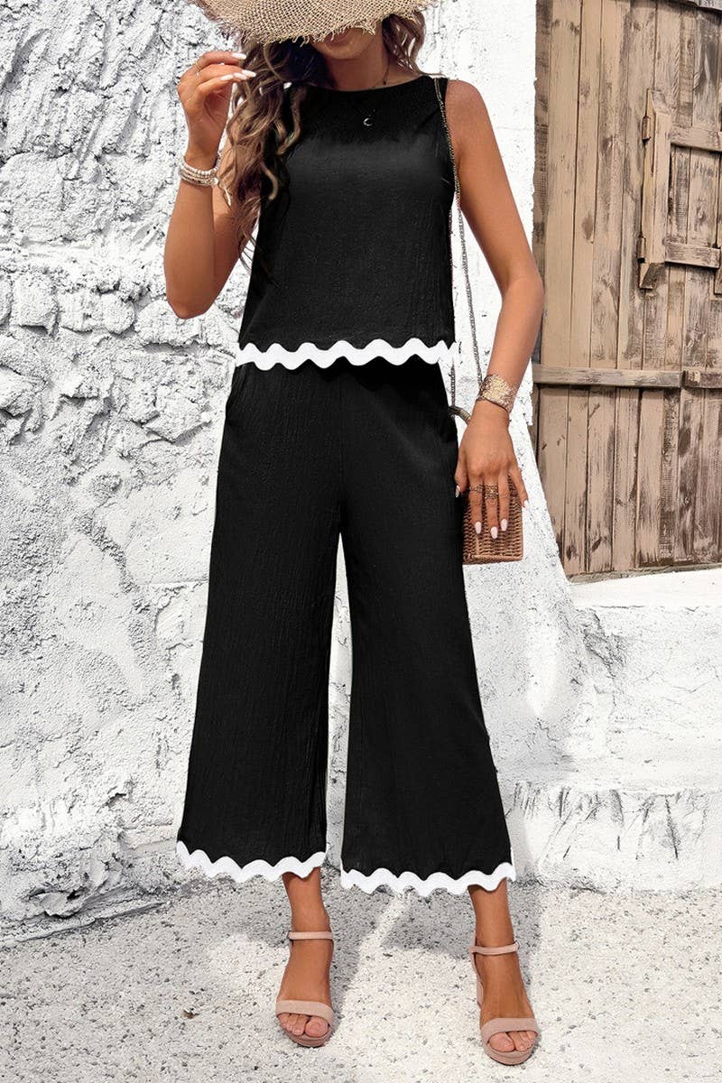 CWSTB0450_Round Neck Sleeveless Top Cropped pants Set