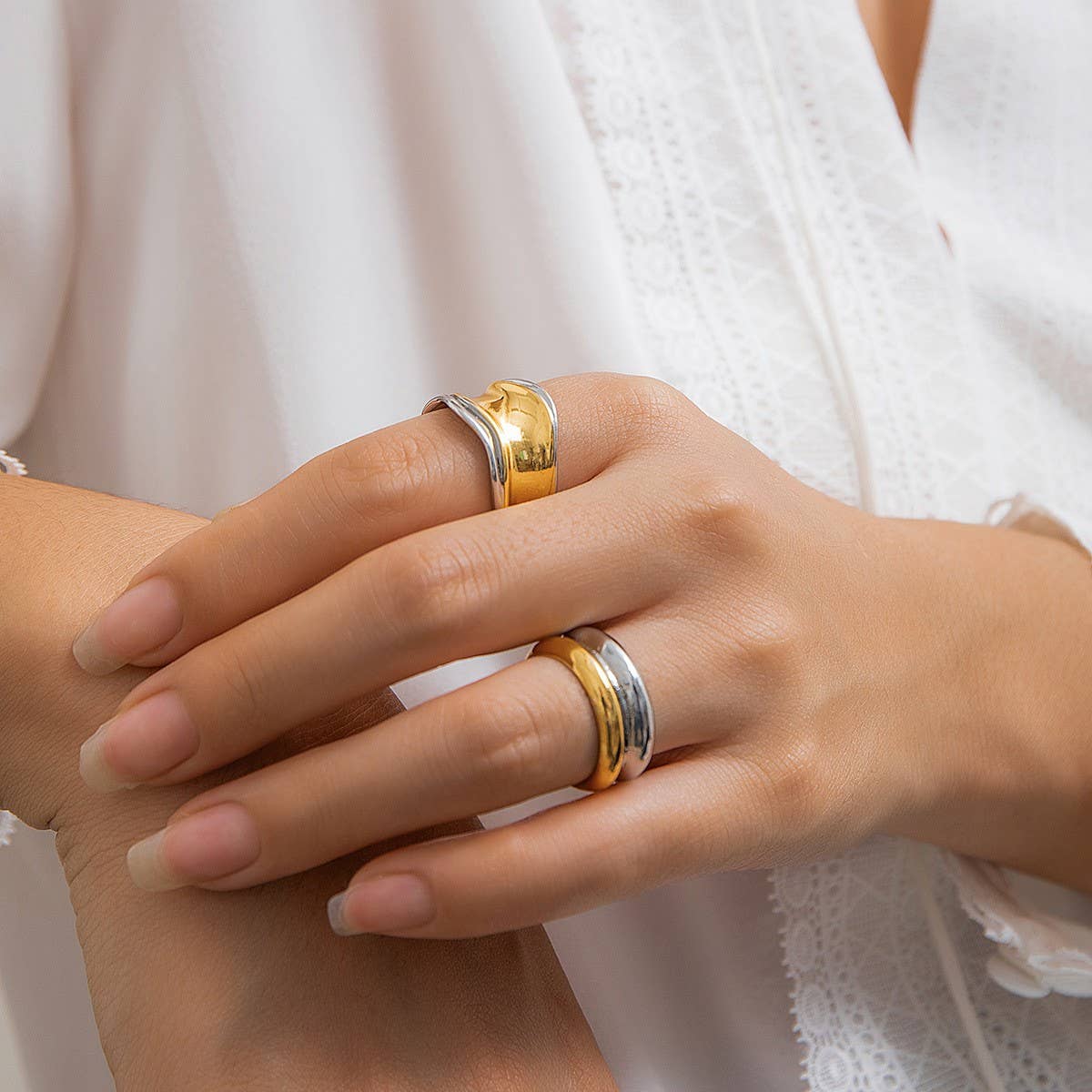 PERSONALIZED GEOMETRIC RIPPLE RETRO IRREGULAR RING_CWAJE1812